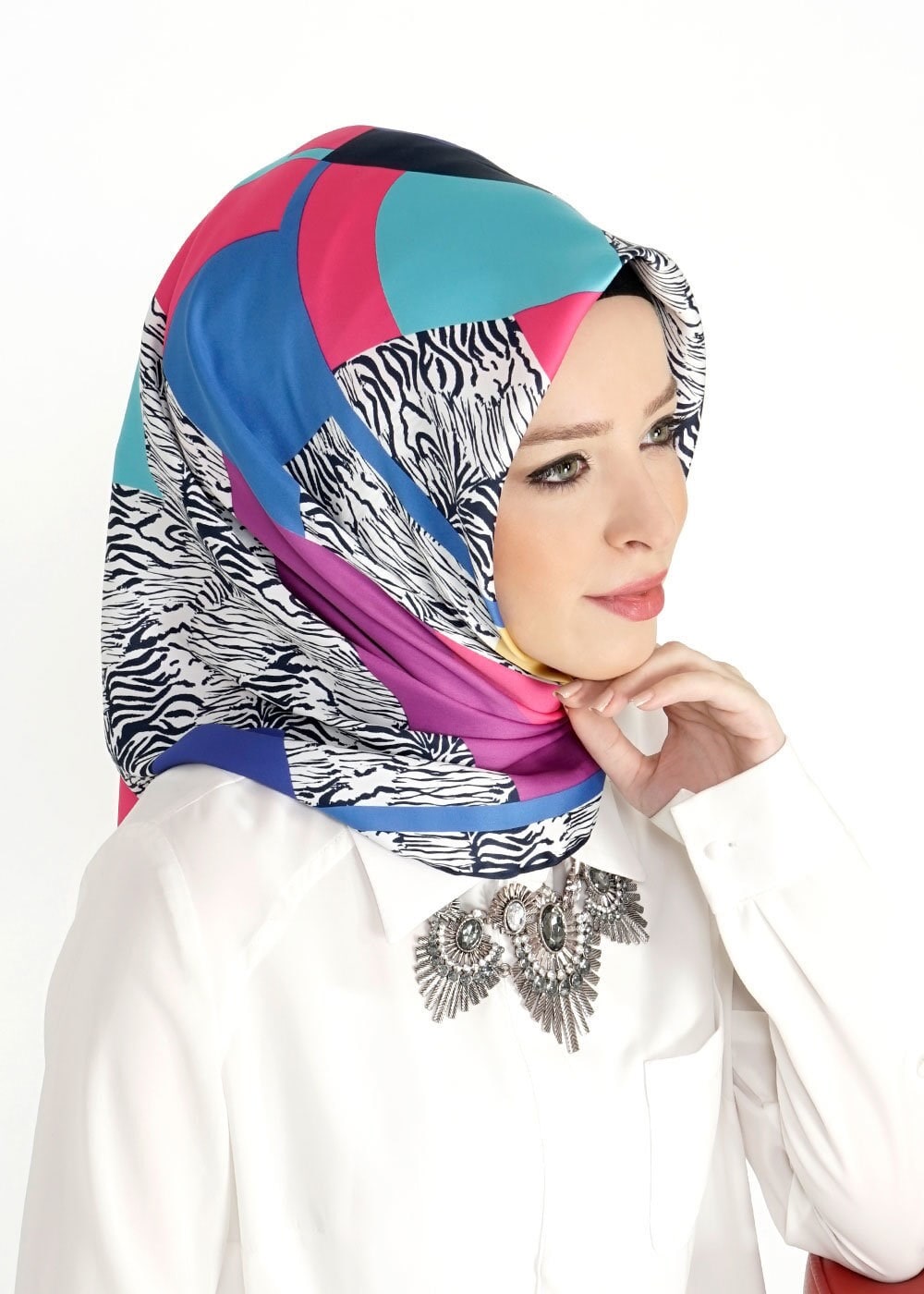 Tesettür giyim FUŞYA 11207 Alvina Desenli Eşarp