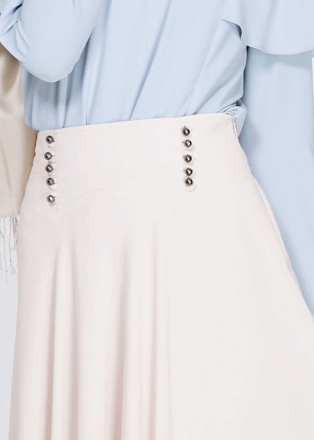 Tesettür giyim BEJ DÜĞME DETAYLI VOLANLI ETEK 6671