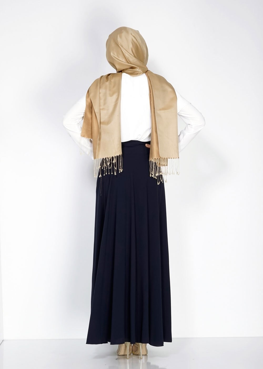 Tesettür giyim LACİVERT DÜĞME DETAYLI VOLANLI ETEK 6671