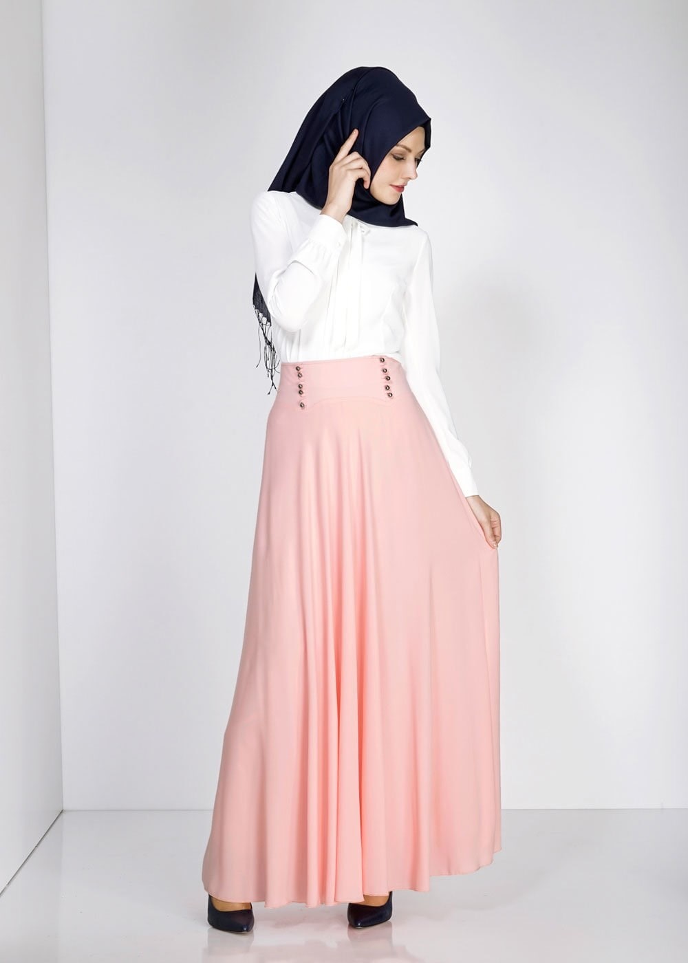 Tesettür giyim PUDRA DÜĞME DETAYLI VOLANLI ETEK 6671