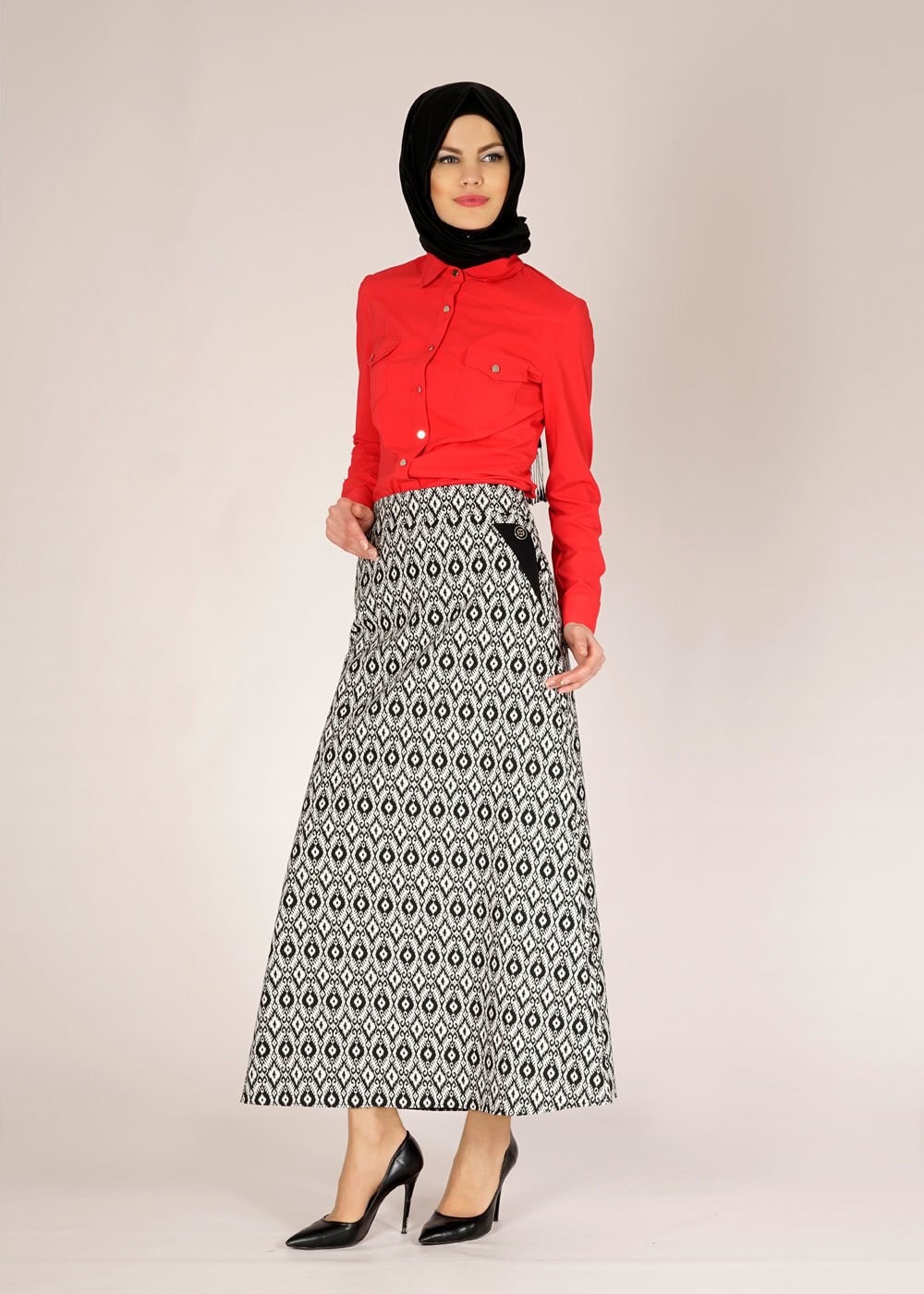 Tesettür giyim SİYAH DESENLİ ETEK 6672