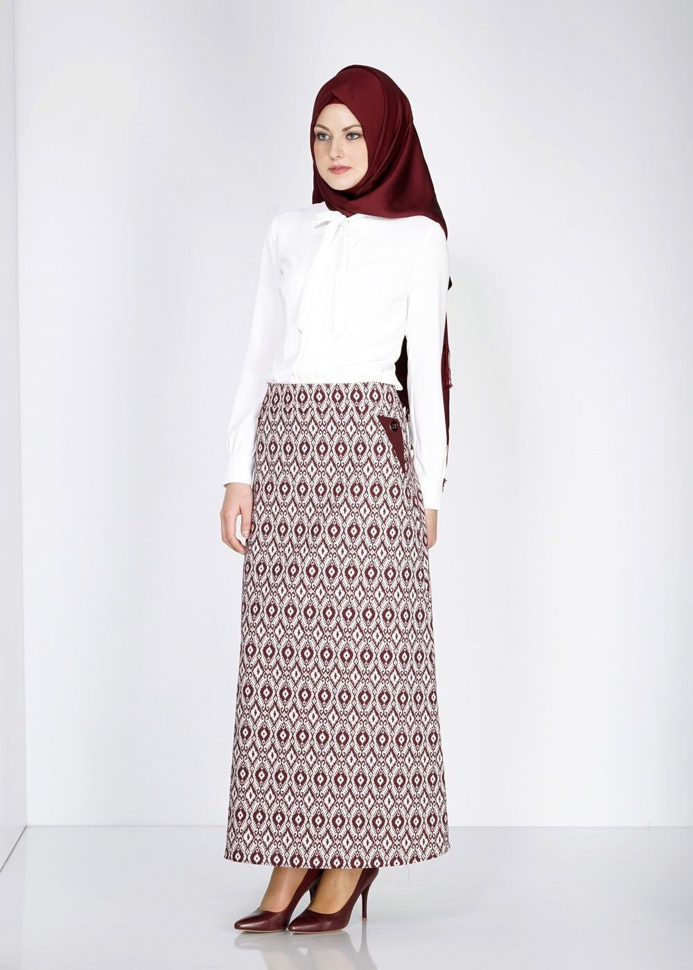 Tesettür giyim BORDO DESENLİ ETEK 6672