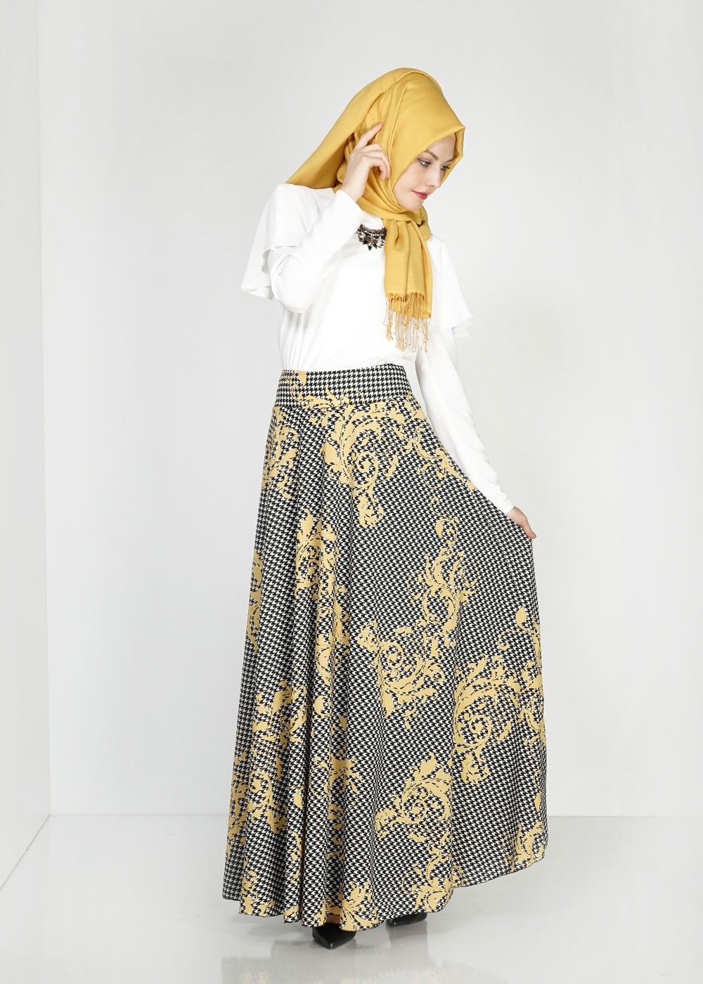 Tesettür giyim SARI DESENLİ ARKASI BAĞLAMA DETAYLI KREP ETEK 6700