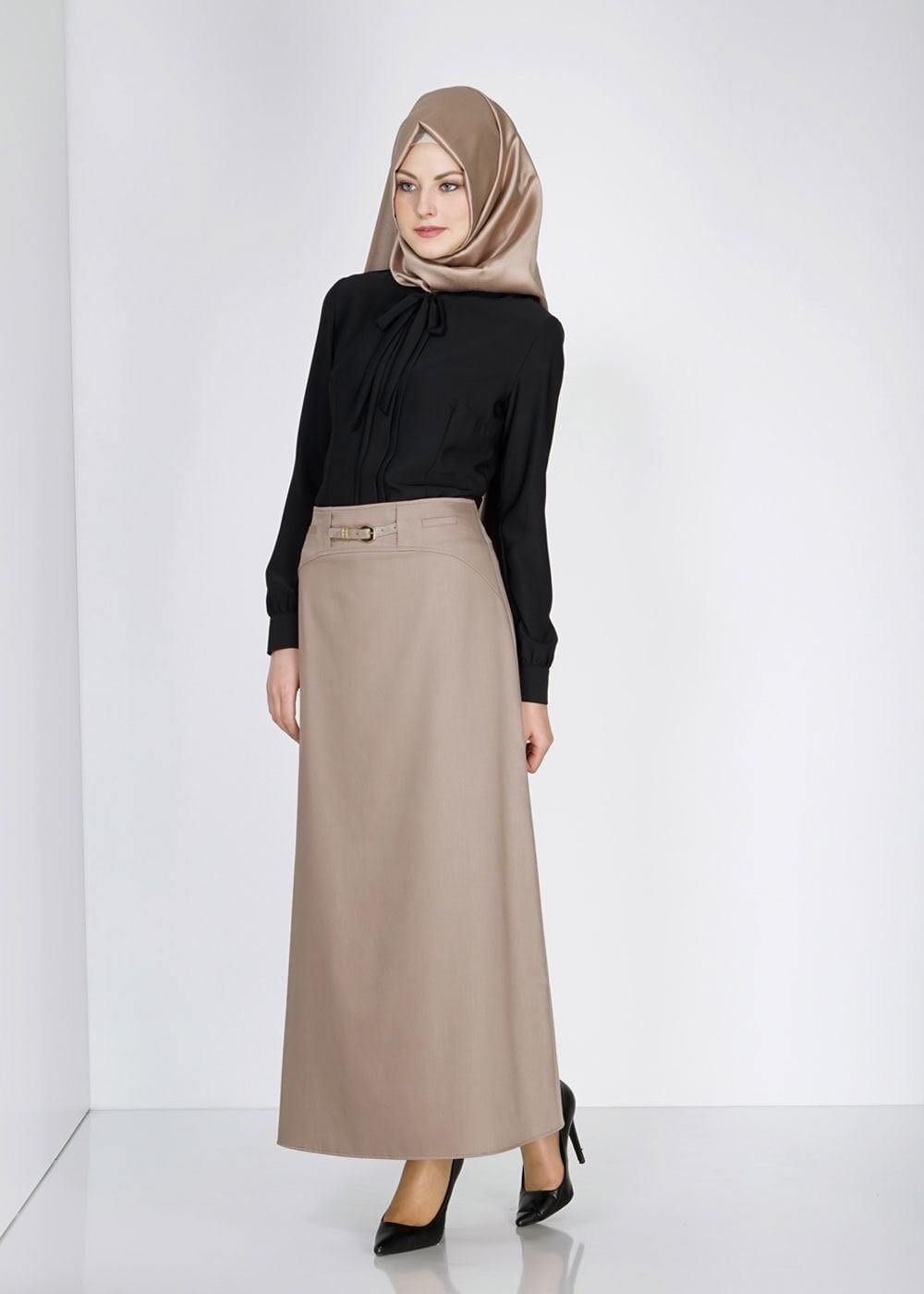 Tesettür giyim BEJ KEMER DETAYLI ETEK 6706 