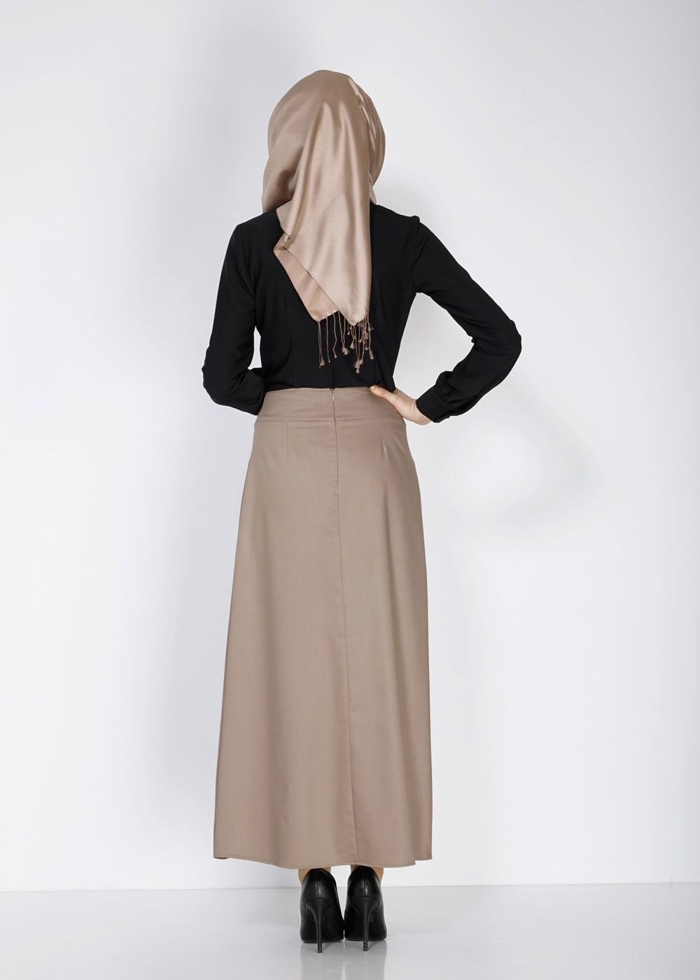 Tesettür giyim BEJ KEMER DETAYLI ETEK 6706 
