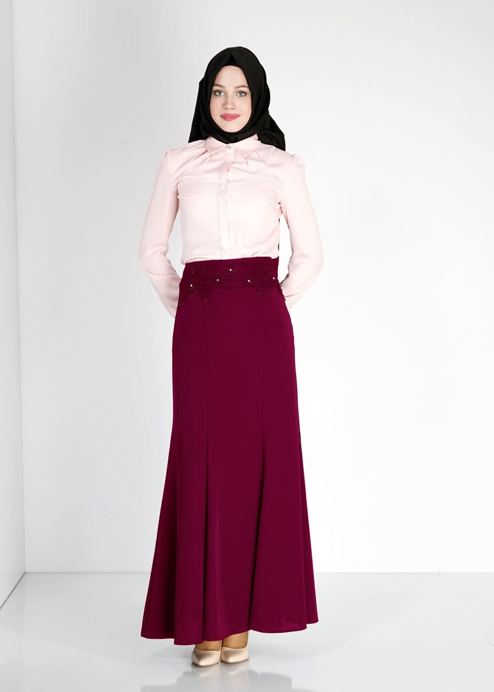 Tesettür giyim BORDO NAKIŞ İŞLEMELİ TAŞ DETAYLI ETEK 6707