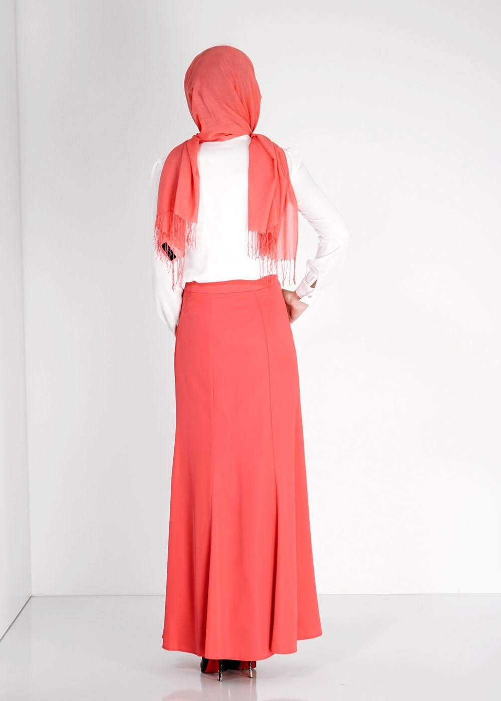 Tesettür giyim MERCAN NAKIŞ İŞLEMELİ TAŞ DETAYLI ETEK 6707