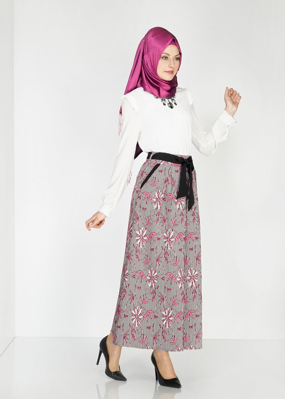 Tesettür giyim FUŞYA ÇİÇEK DESENLİ ÇİZGİLİ ETEK 6711