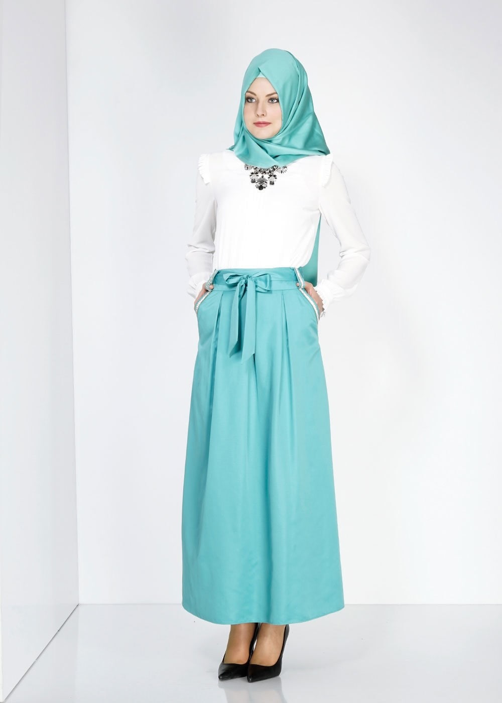 Tesettür giyim MAVİ TAŞ DETAYLI KUŞAKLI ETEK 6723 