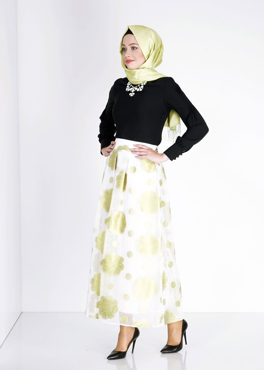 Tesettür giyim YEŞİL ÇİÇEK DESENLİ PİLELİ ETEK 6731