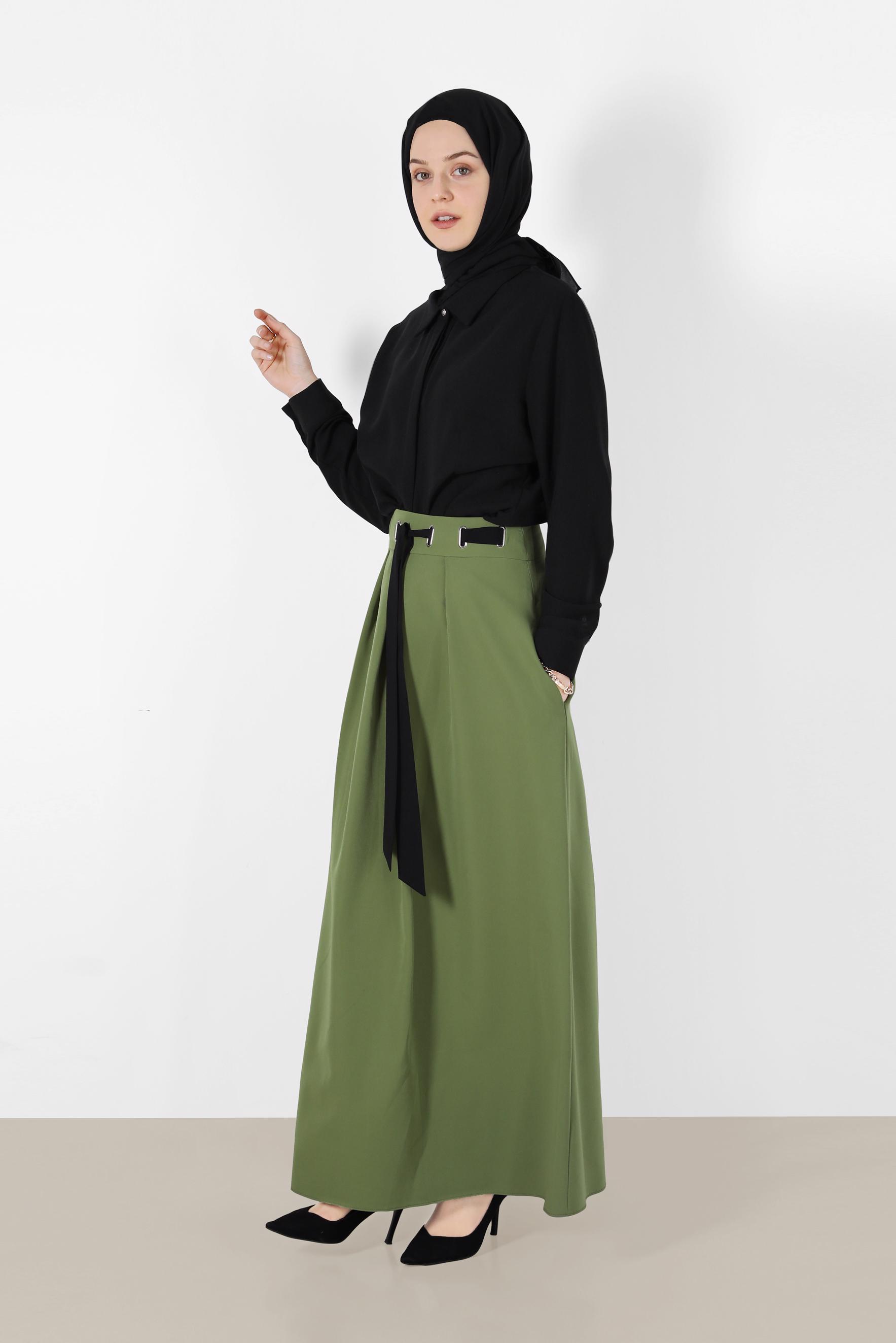Tesettür giyim YEŞİL BELİ KUŞAKLI PİLE DETAYLI ETEK 6734 