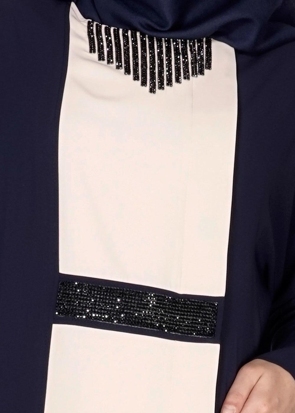 Tesettür giyim LACİVERT YAKASI VE BELİ TAŞ İŞLEMELİ FERACE 8112