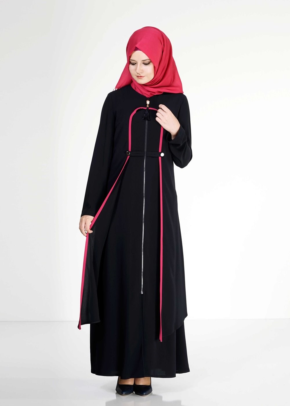 Tesettür giyim LACİVERT DÜĞME DETAYLI ŞERİTLİ FERACE 8163