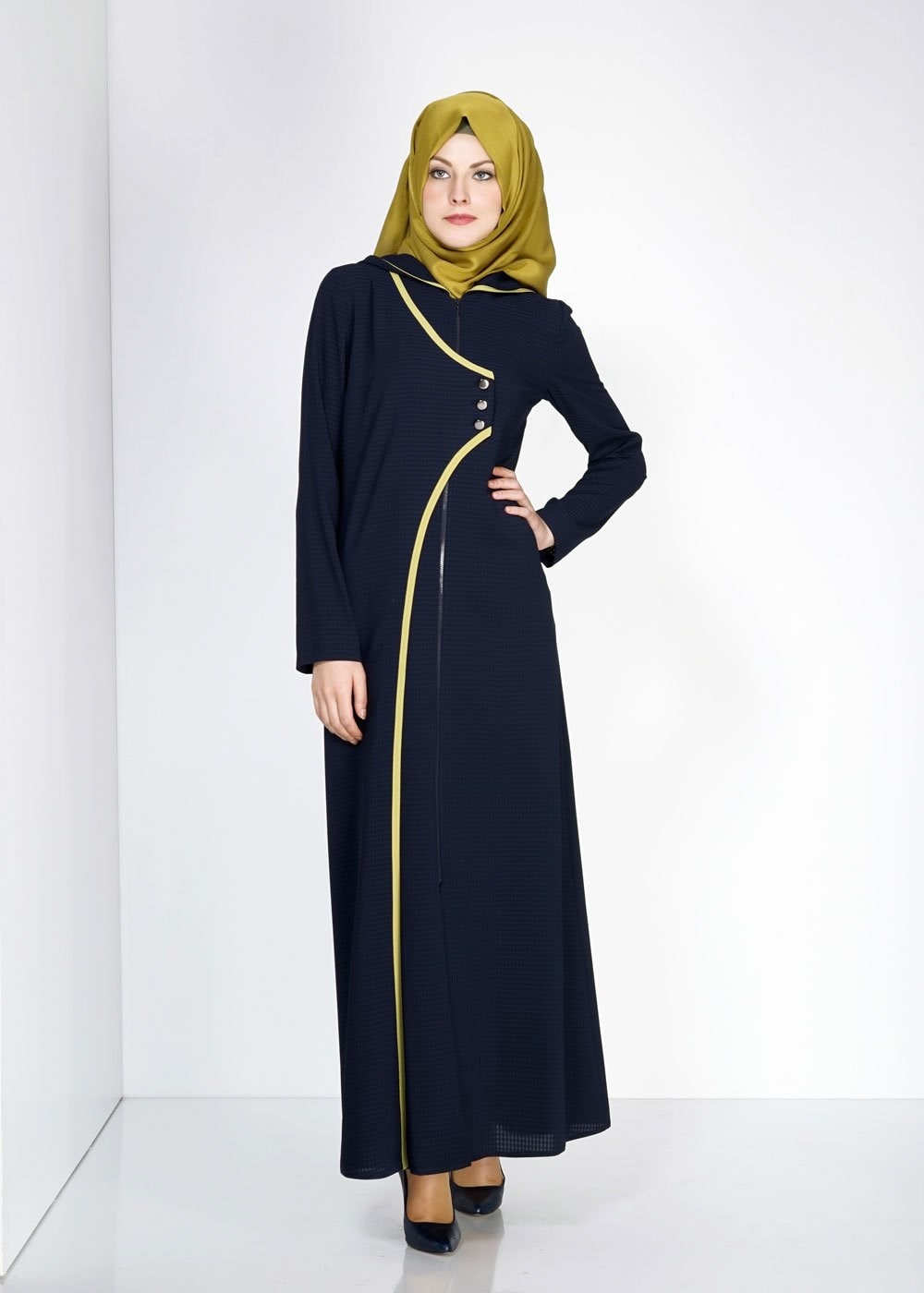 Tesettür giyim LACİVERT KAPÜŞONLU DÜĞMELİ ŞERİT DETAYLI FERACE 8166