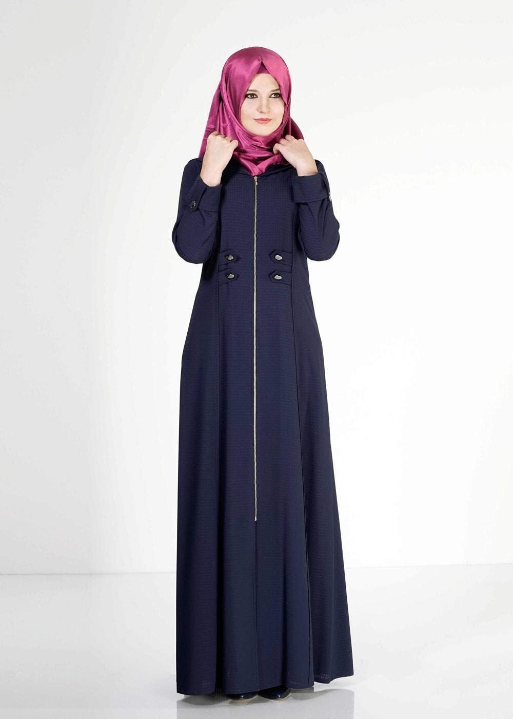 Tesettür giyim LACİVERT KAPÜŞONLU DÜĞME DETAYLI FERACE 8167
