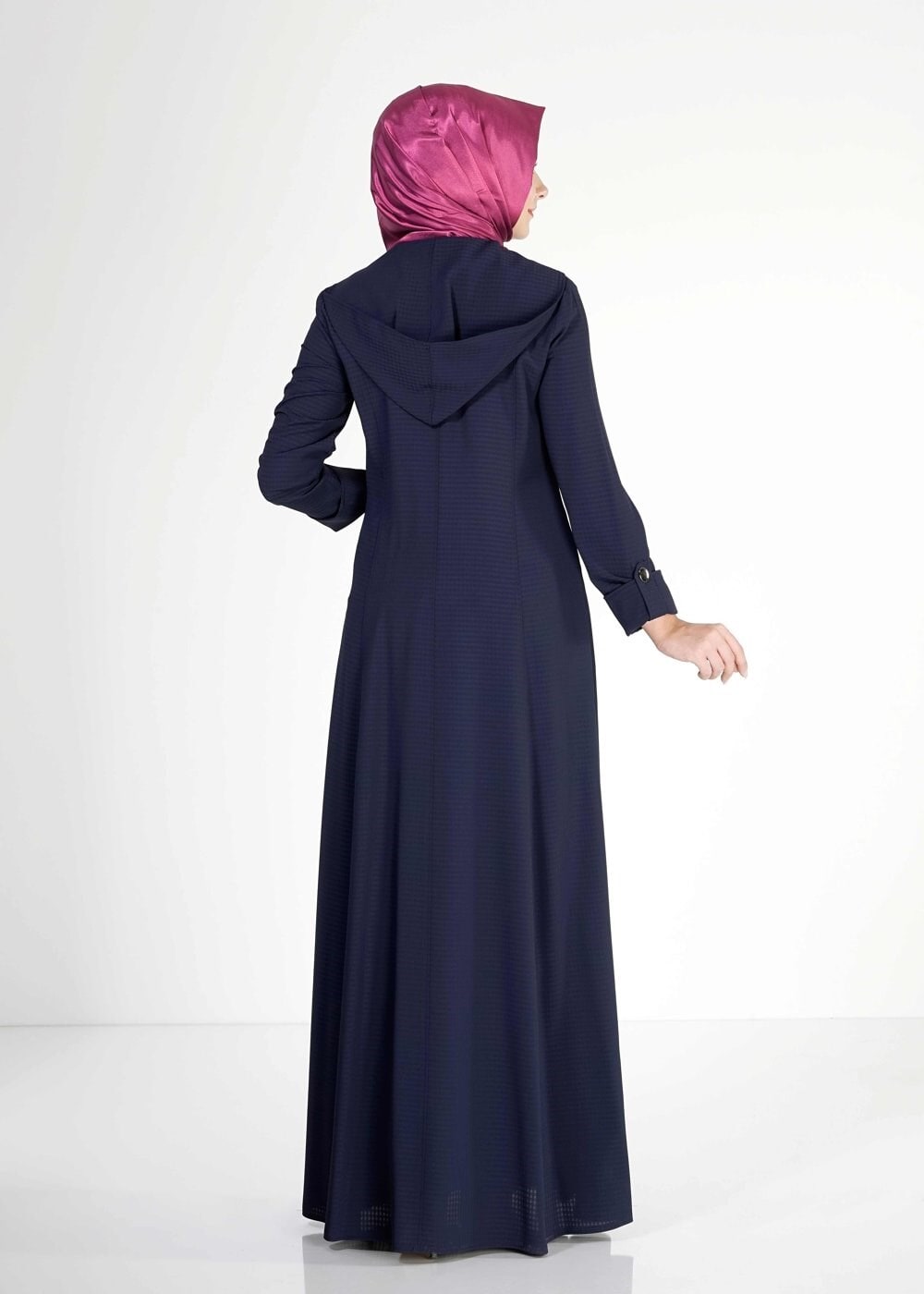 Tesettür giyim LACİVERT KAPÜŞONLU DÜĞME DETAYLI FERACE 8167