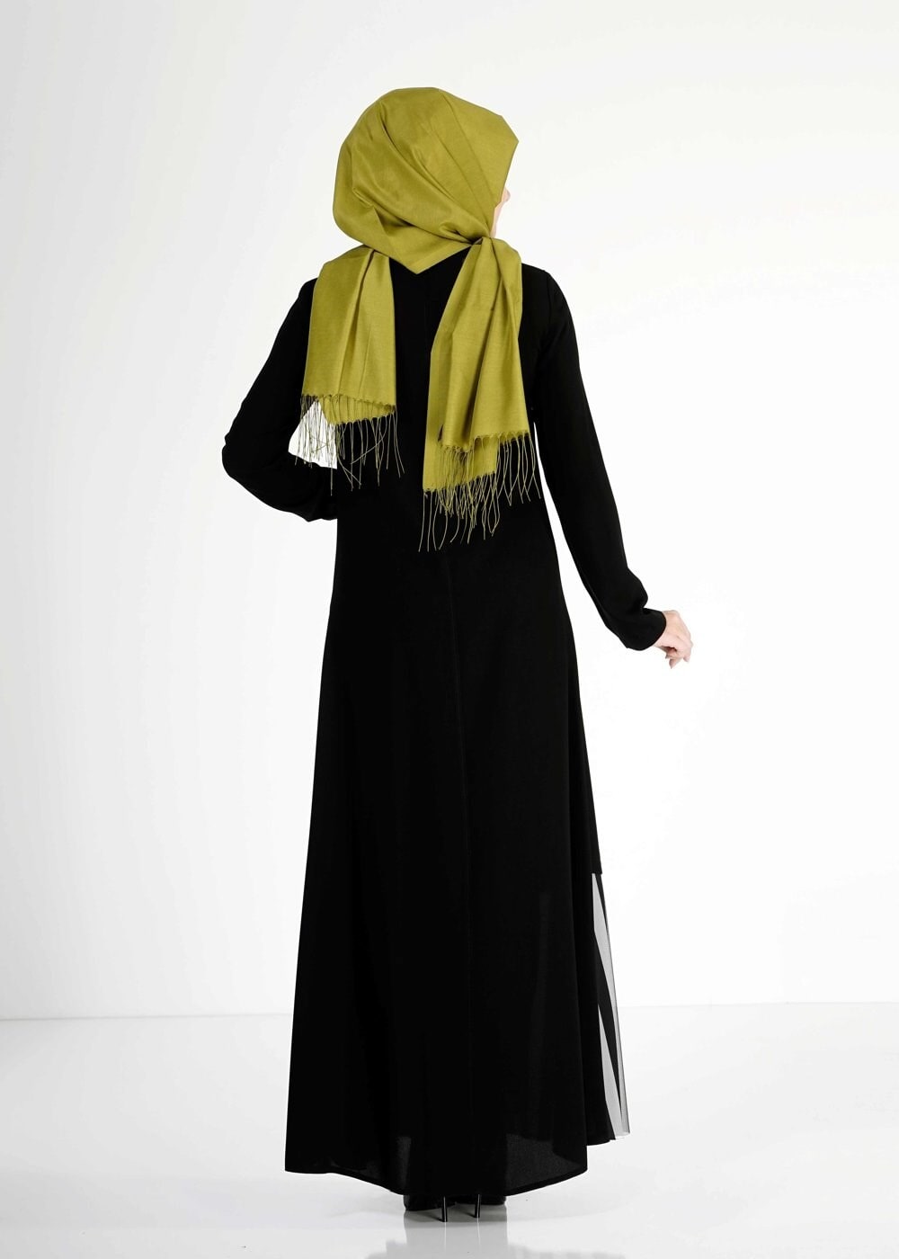 Tesettür giyim SİYAH ÇİZGİ DETAYLI FERMUARLI FERACE 8168