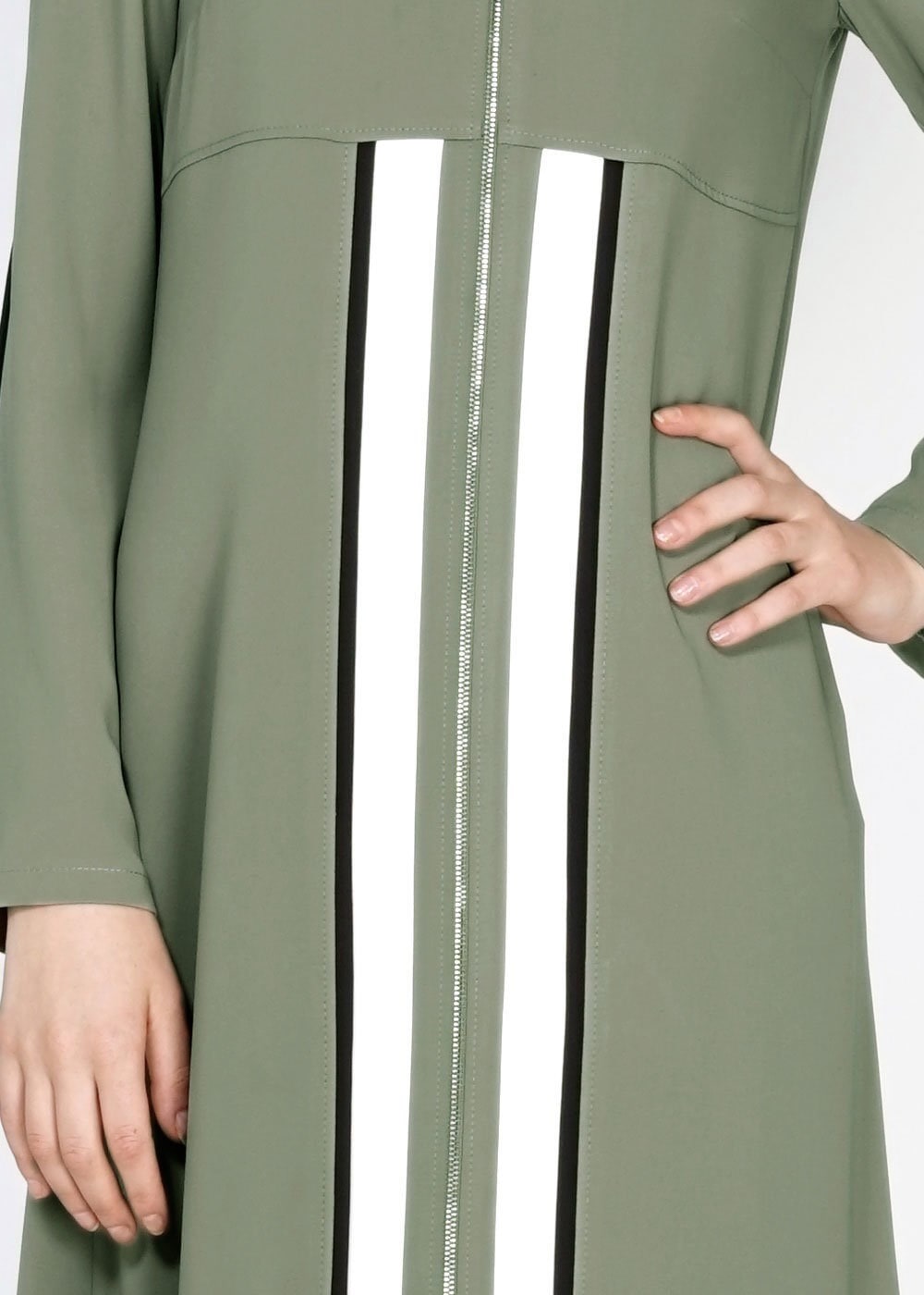 Tesettür giyim HAKİ FERMUARLI ÇİZGİ DETAYLI FERACE 8170