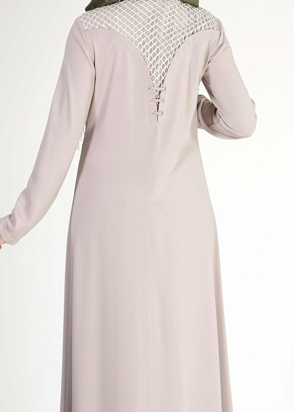 Tesettür giyim BEJ FİLE DETAYLI DÜĞMELİ FERACE 8173