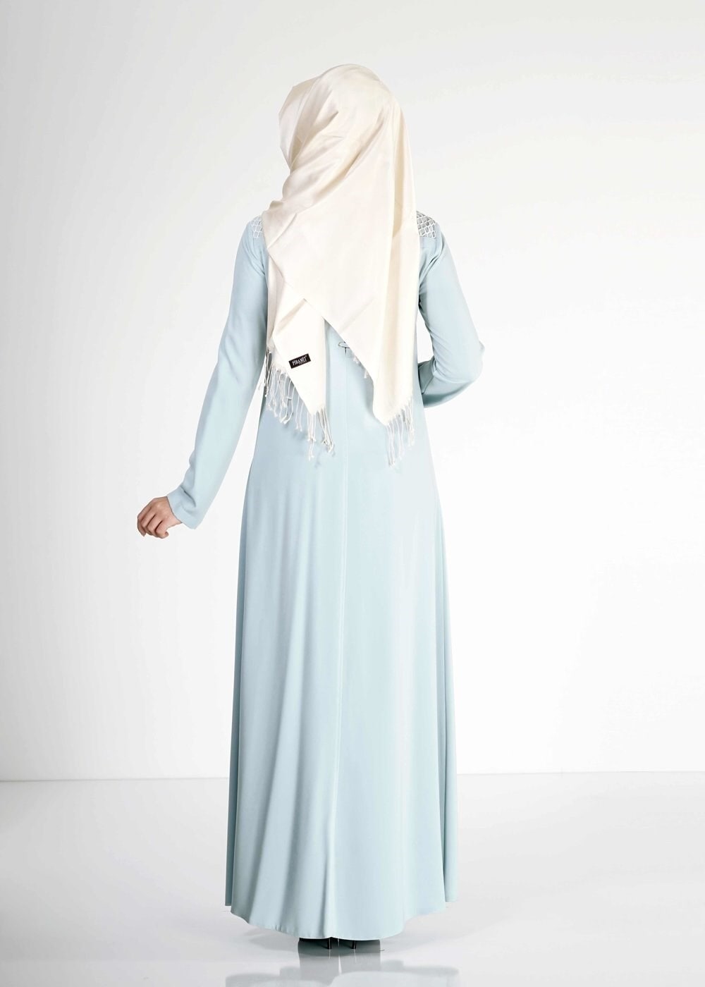 Tesettür giyim MAVİ FİLE DETAYLI DÜĞMELİ FERACE 8173