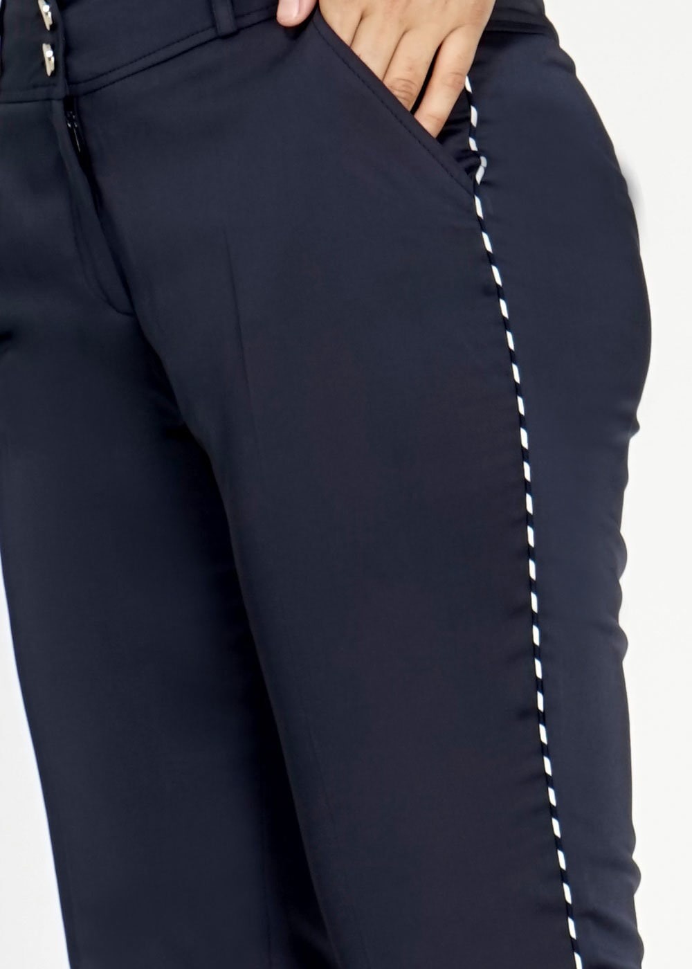 Tesettür giyim LACİVERT YANLARI ŞERİTLİ DAR PAÇA PANTOLON 7867