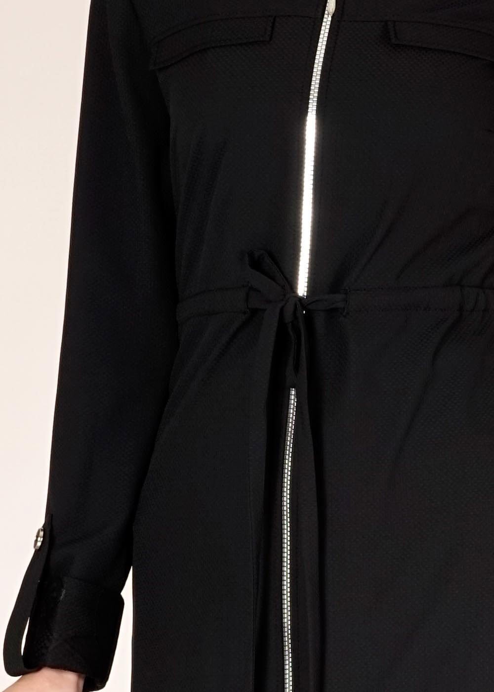 Tesettür giyim SİYAH YANLARI DÜĞME DETAYLI KAPÜŞONLU PARDESÜ 1452 