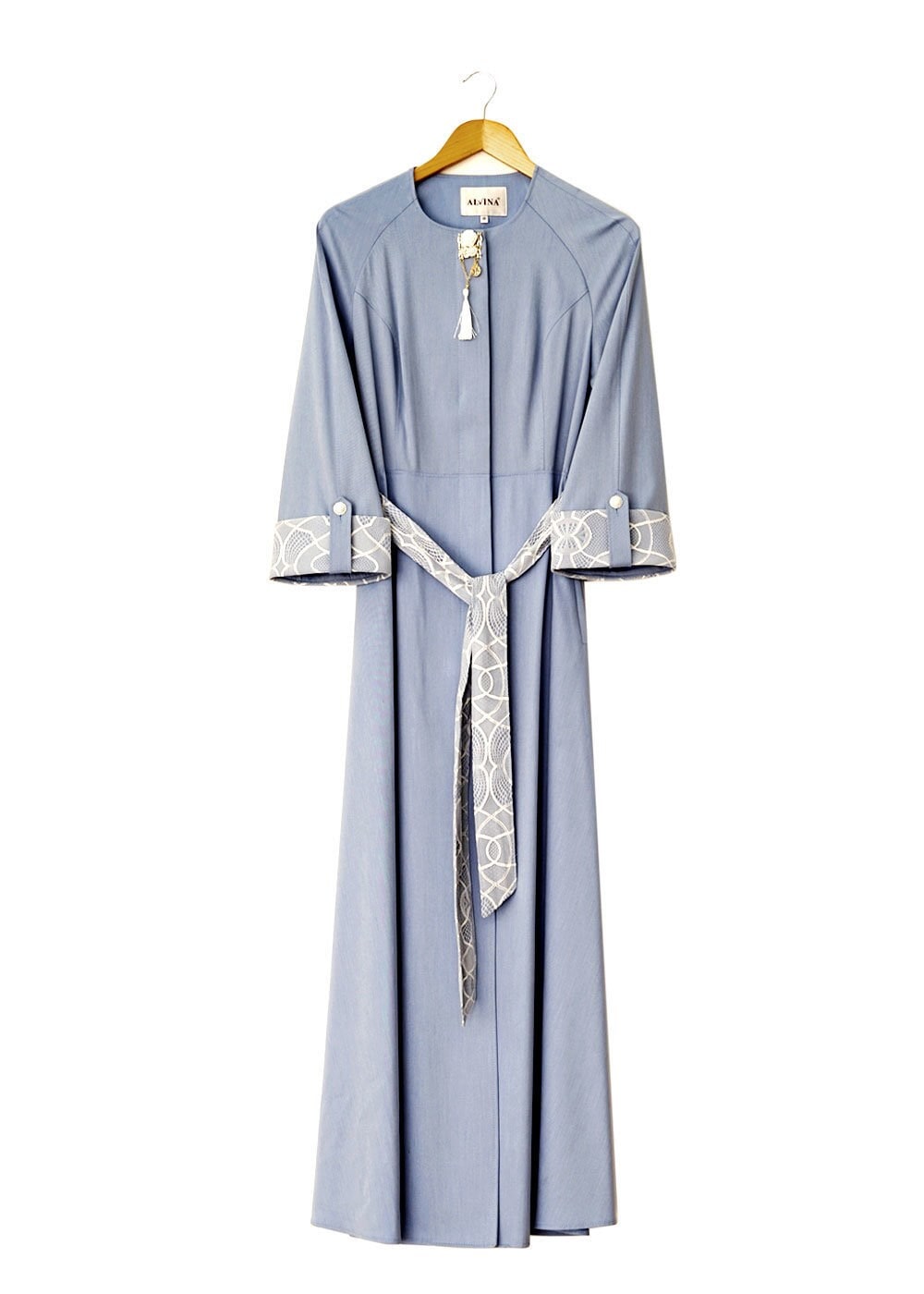 Tesettür giyim MAVİ MANŞETLERİ DESENLİ KEMERLİ PARDESÜ 1453