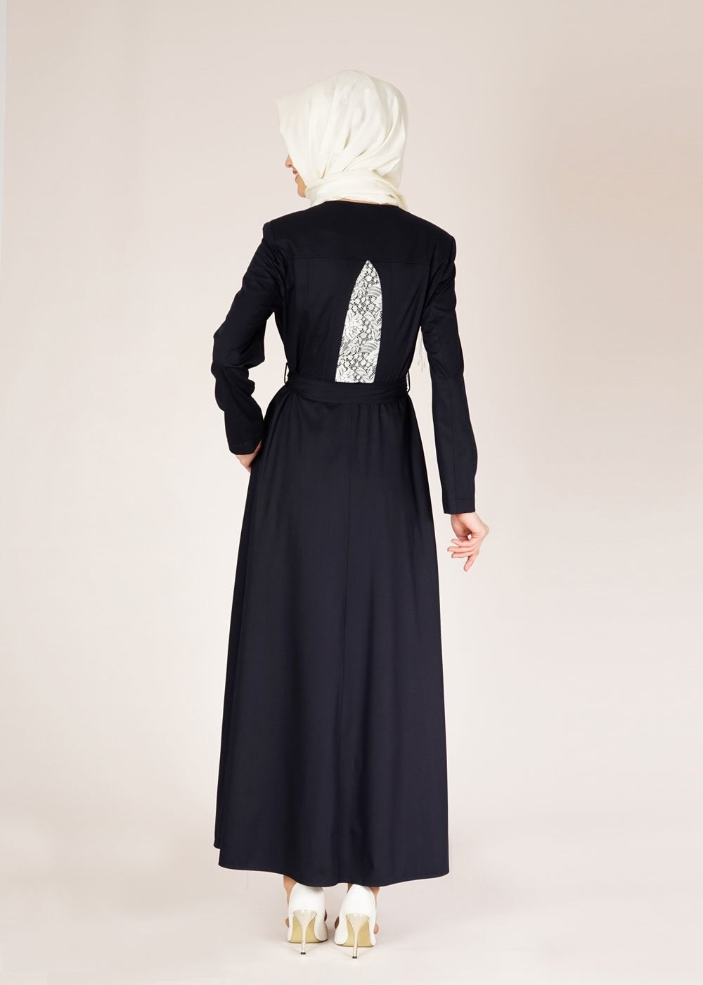 Tesettür giyim LACİVERT ARKASI İŞLEMELİ DÜĞME DETAYLI PARDESÜ 1454