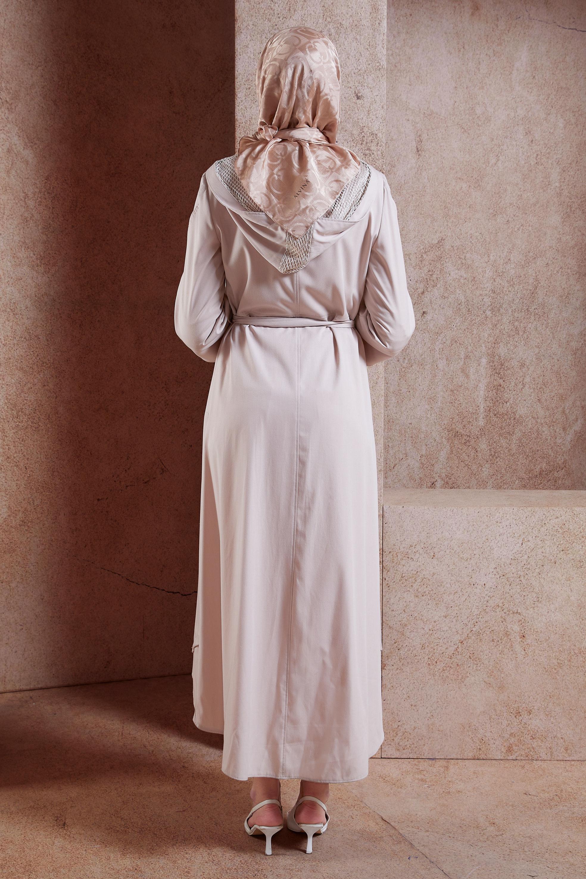 Tesettür giyim PEMBE KAPÜŞONU FİLE DETAYLI FERMUARLI PARDESÜ 1455