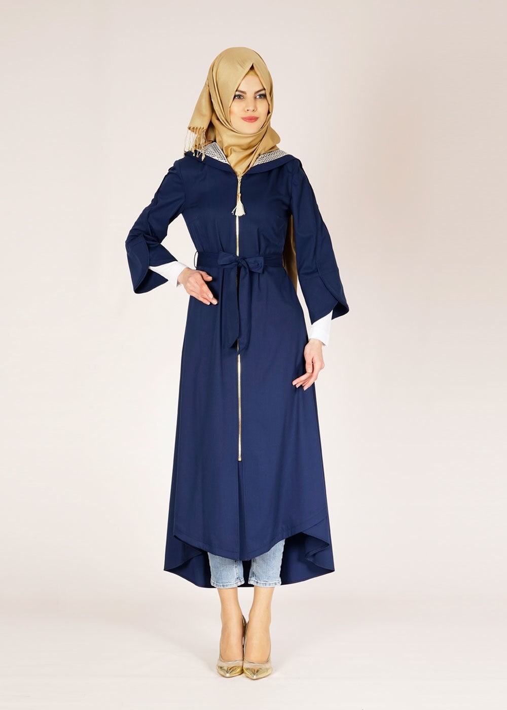 Tesettür giyim LACİVERT KAPÜŞONU FİLE DETAYLI FERMUARLI PARDESÜ 1455