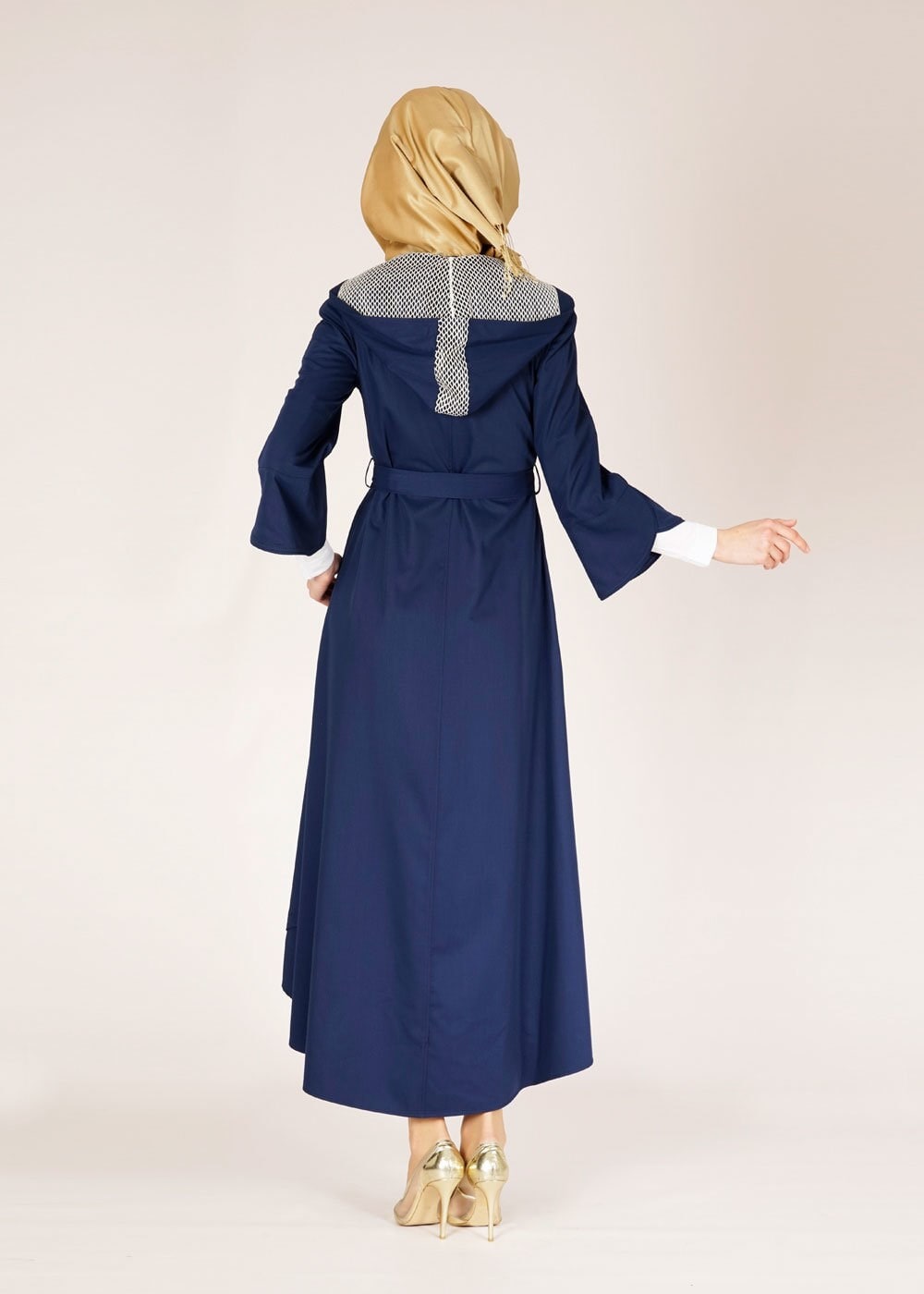 Tesettür giyim LACİVERT KAPÜŞONU FİLE DETAYLI FERMUARLI PARDESÜ 1455