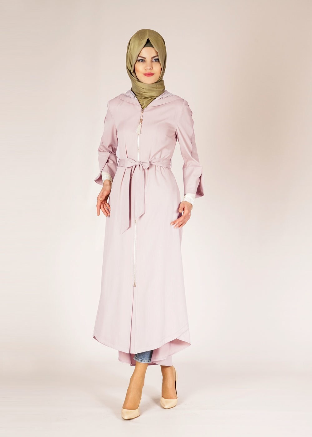 Tesettür giyim EKRU KAPÜŞONU FİLE DETAYLI FERMUARLI PARDESÜ 1455