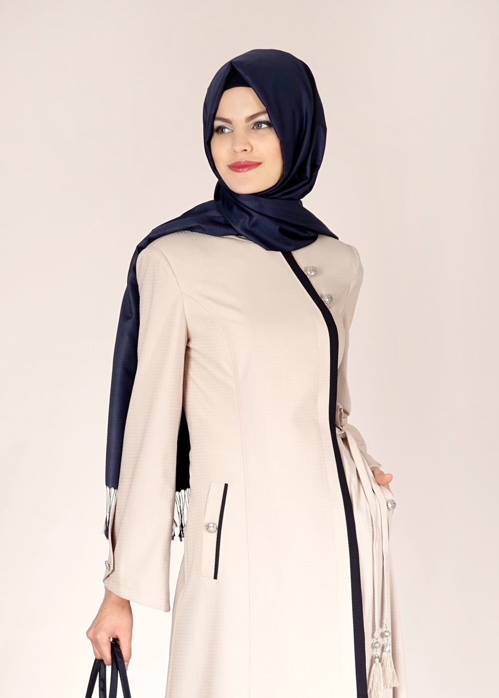 Tesettür giyim PUDRA YANDAN BAĞLAMALI TAŞ DETAYLI PARDESÜ 1463