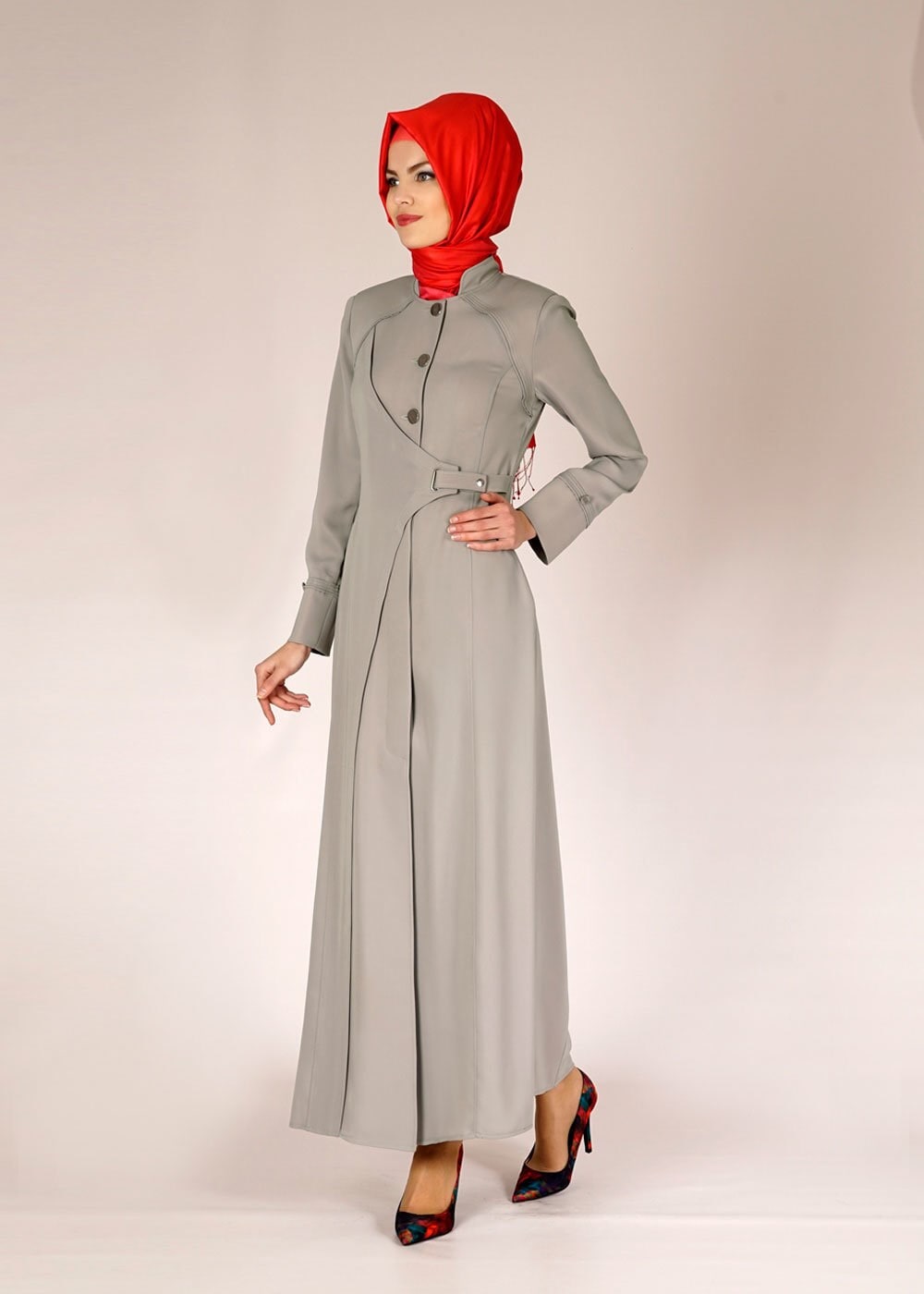 Tesettür giyim BEJ DÜĞMELİ TESETTÜR PARDESÜ 1480