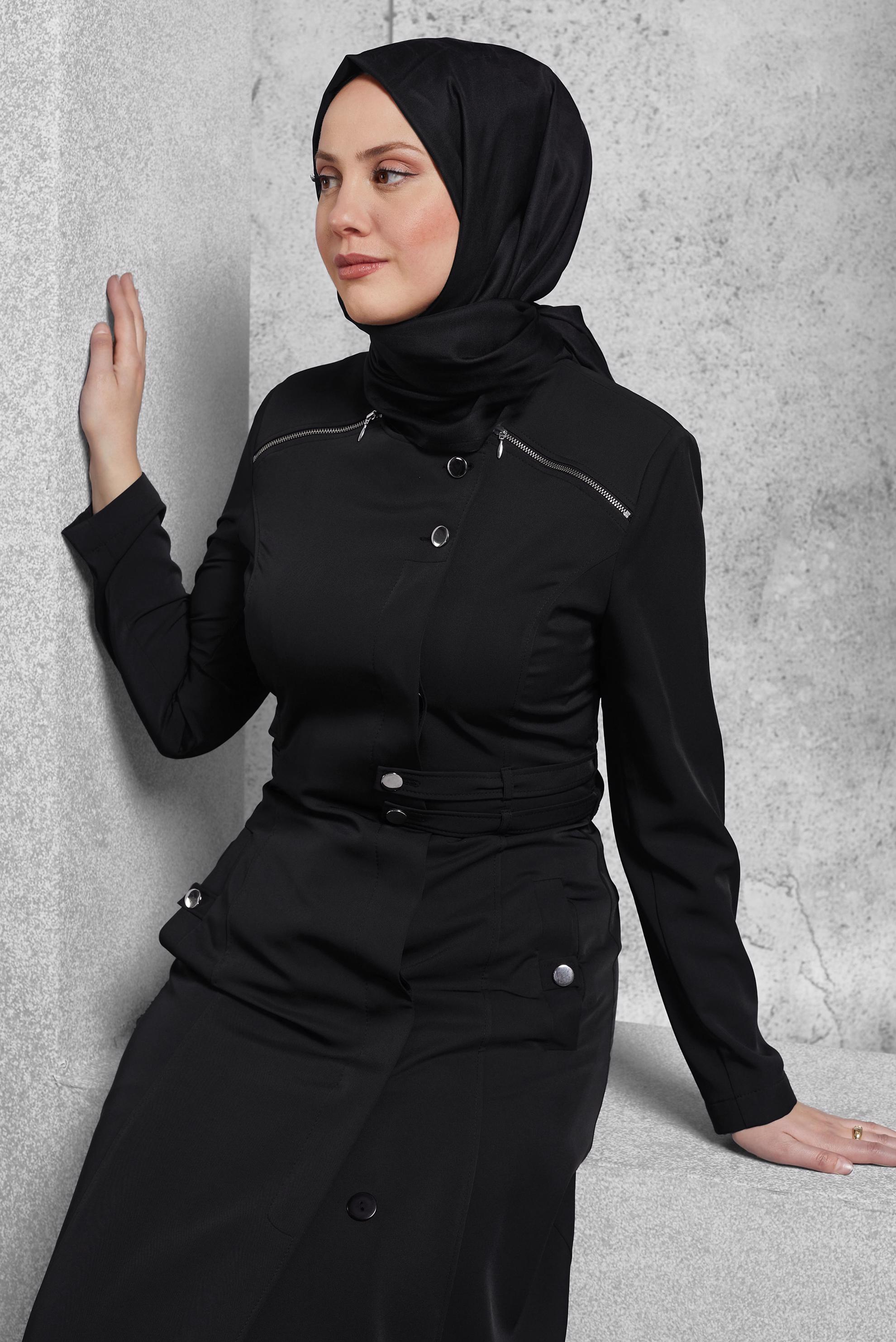 Tesettür giyim SİYAH FERMUARLI PARDESÜ 1483