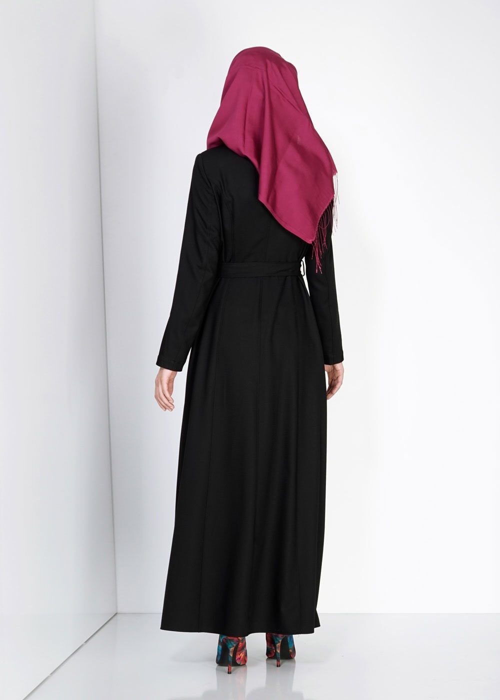 Tesettür giyim SİYAH FİLE DETAYLI FERMUARLI PARDESÜ 1516