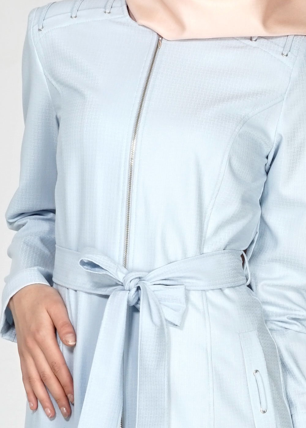 Tesettür giyim MAVİ ARKASI BAĞCIK DETAYLI PARDESÜ 1517