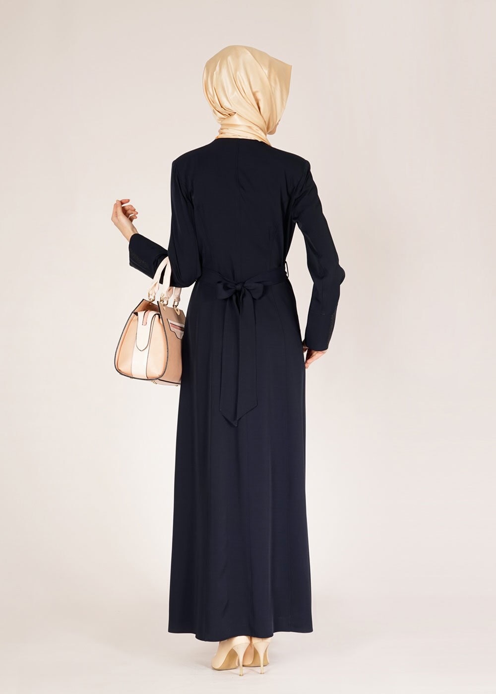 Tesettür giyim LACİVERT TAŞ İŞLEMELİ FERMUARLI PARDESÜ 1524