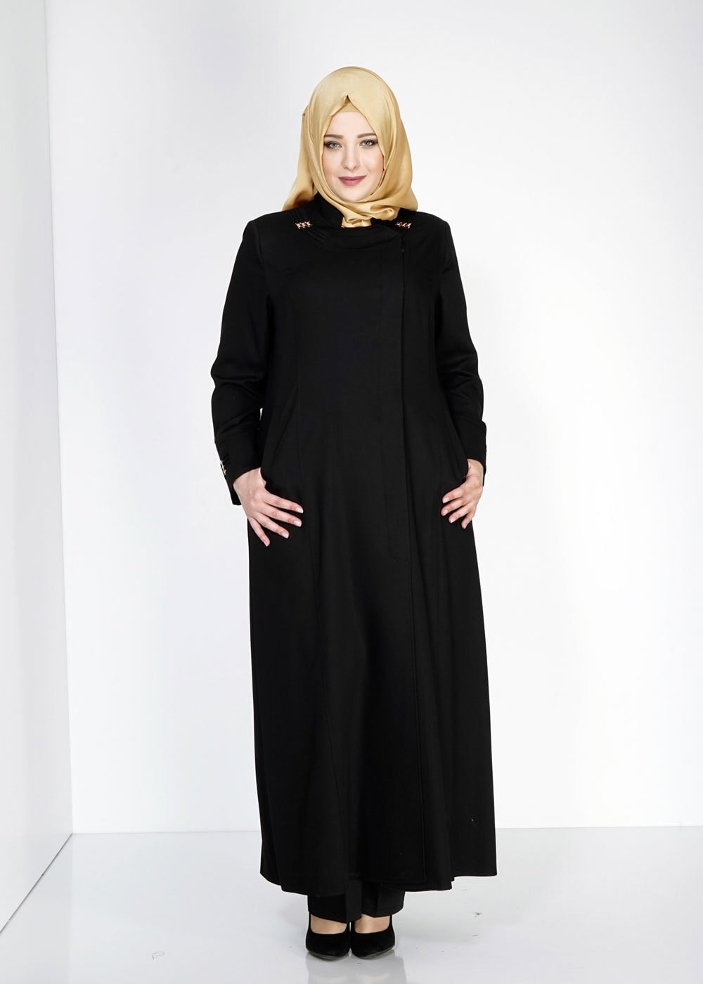 Tesettür giyim SİYAH ZIMBA DETAYLI PARDESÜ 1528