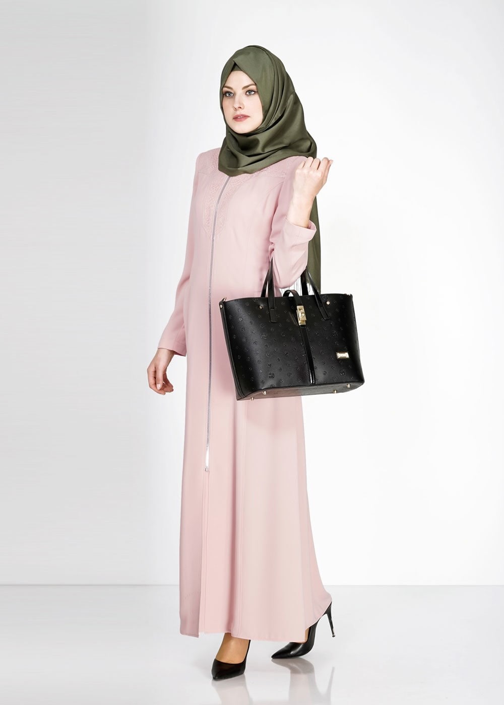 Tesettür giyim PUDRA İŞLEME DETAYLI FERMUARLI PARDESÜ 1541