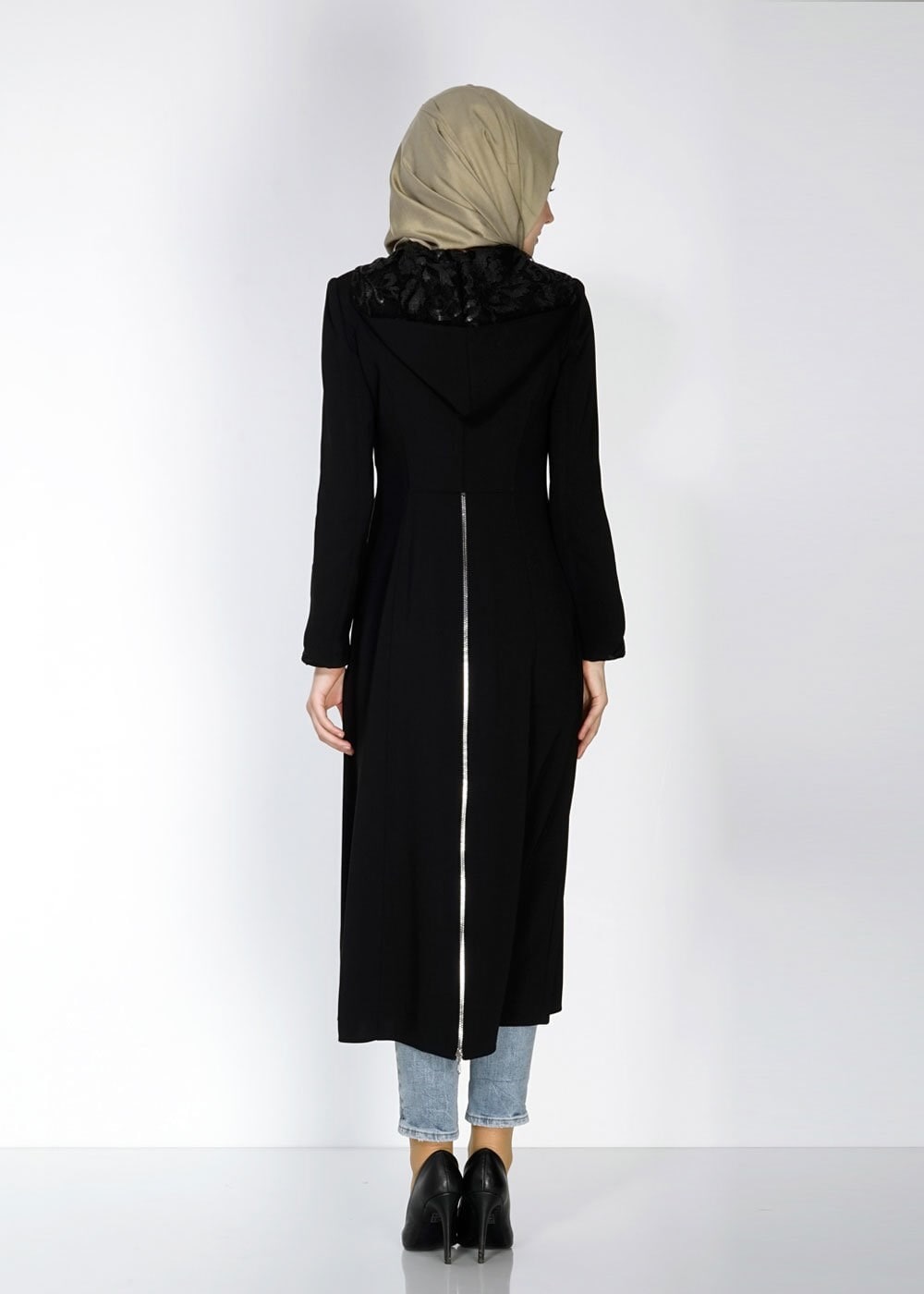 Tesettür giyim SİYAH KAPÜŞONLU PUL PAYET DETAYLI PARDESÜ 1542