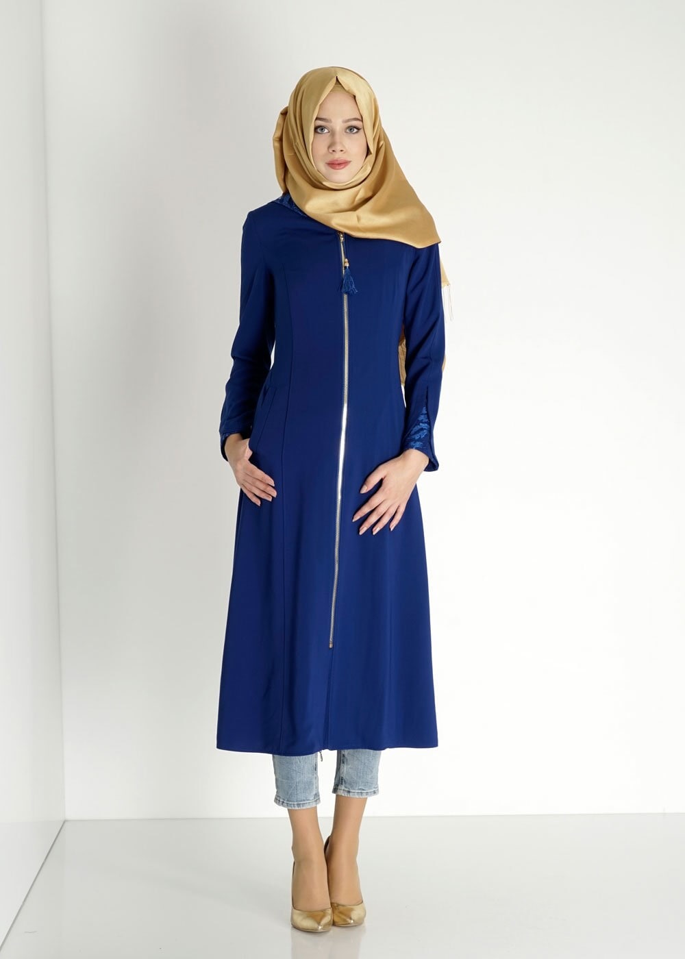 Tesettür giyim MAVİ KAPÜŞONLU PUL PAYET DETAYLI PARDESÜ 1542