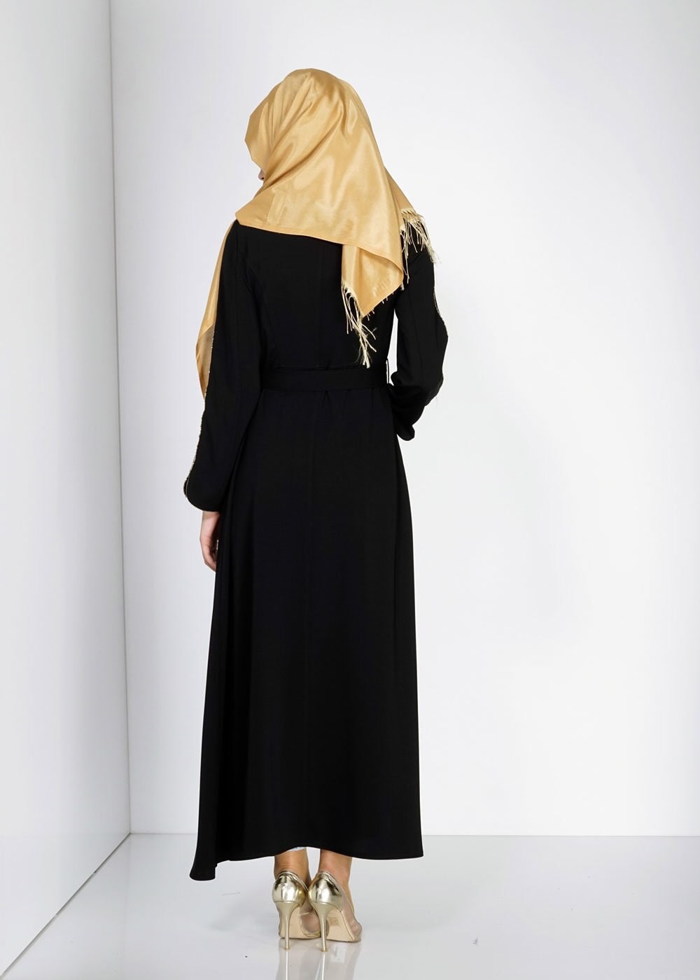 Tesettür giyim SİYAH ZİKZAK DESENLİ FERMUARLI PARDESÜ 1561