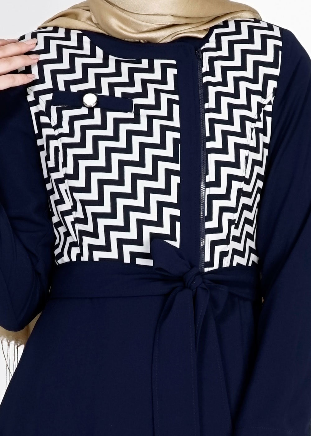 Tesettür giyim LACİVERT ZİKZAK DESENLİ FERMUARLI PARDESÜ 1562