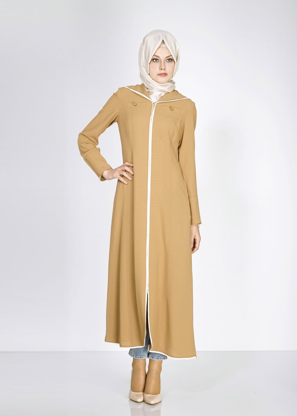 Tesettür giyim SARI KAPÜŞONLU ARKADAN DÜĞMELİ FERMUARLI PARDESÜ 1568
