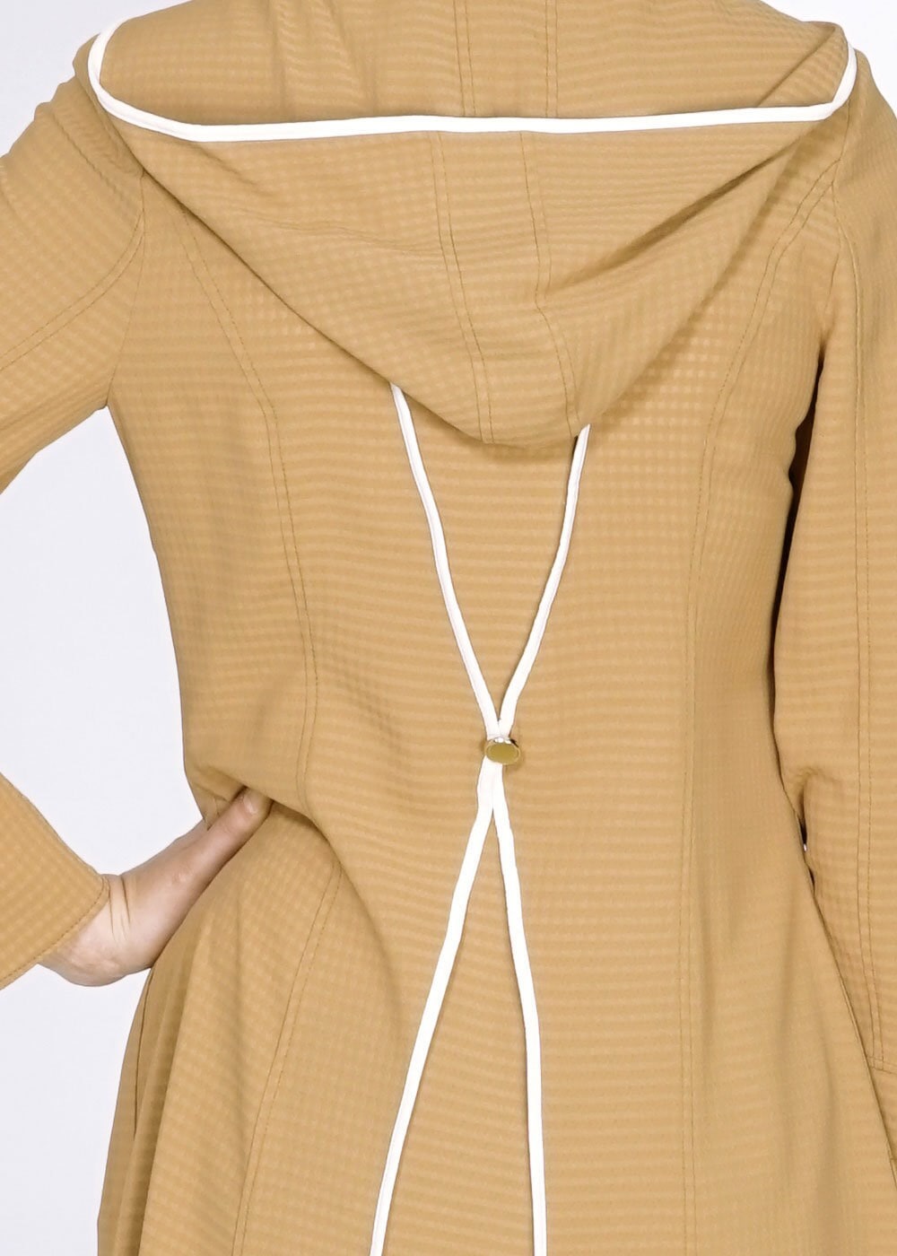 Tesettür giyim SARI KAPÜŞONLU ARKADAN DÜĞMELİ FERMUARLI PARDESÜ 1568