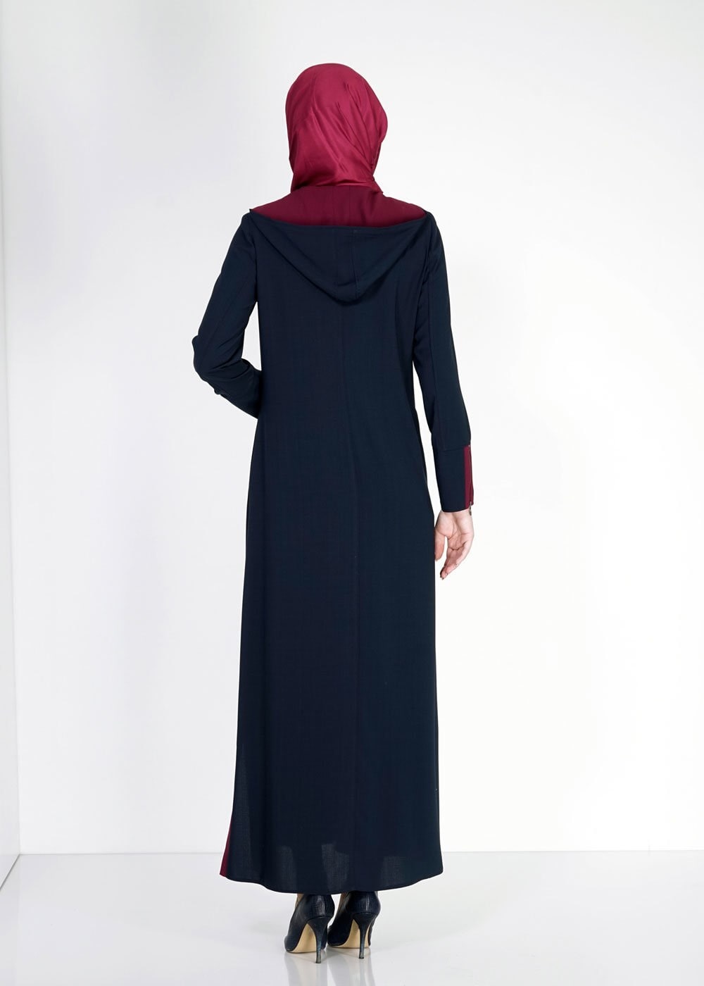 Tesettür giyim LACİVERT KAPÜŞONLU FERMUARLI PARDESÜ 1577