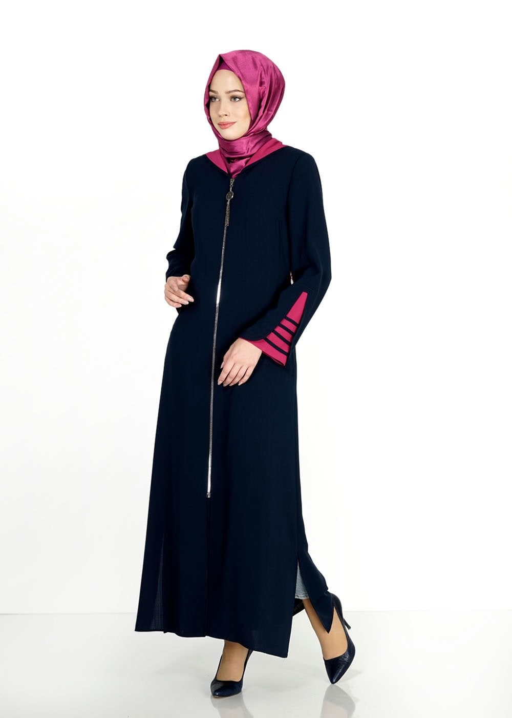 Tesettür giyim LACİVERT KAPÜŞONLU ŞERİT DETAYLI PARDESÜ 1578