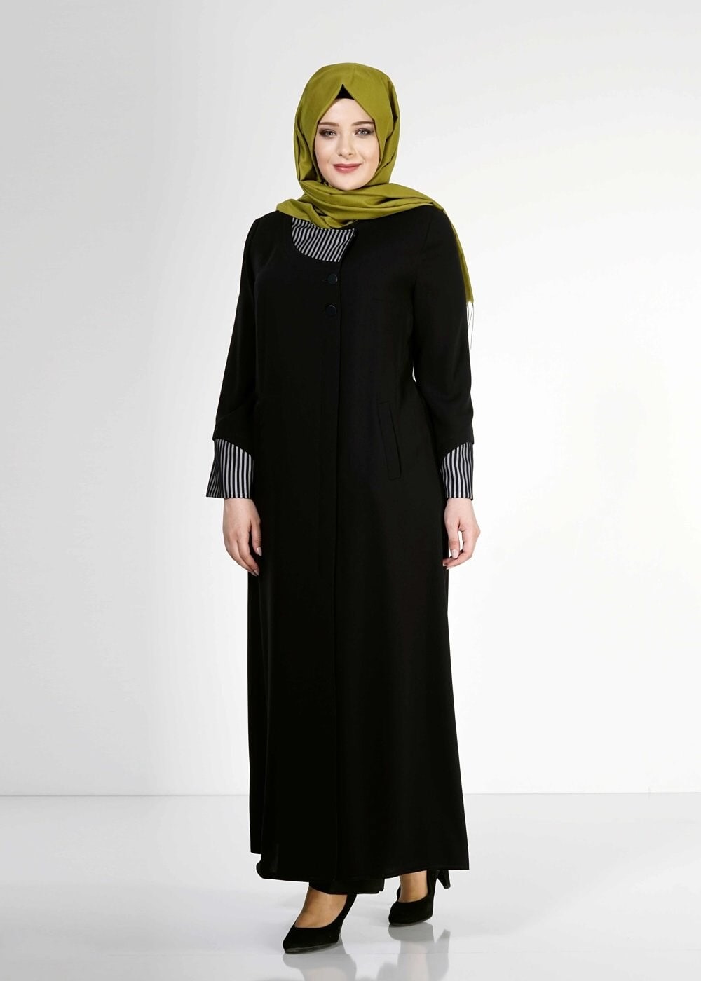 Tesettür giyim SİYAH 1588 Farah Tesettür Pardesü