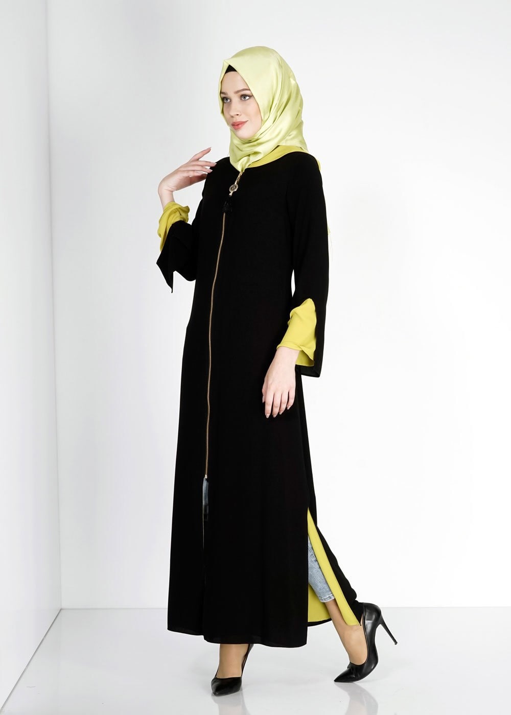 Tesettür giyim SİYAH KAPÜŞONLU İSPANYOL KOL ÇİFT TARAFLI PARDESÜ 1589